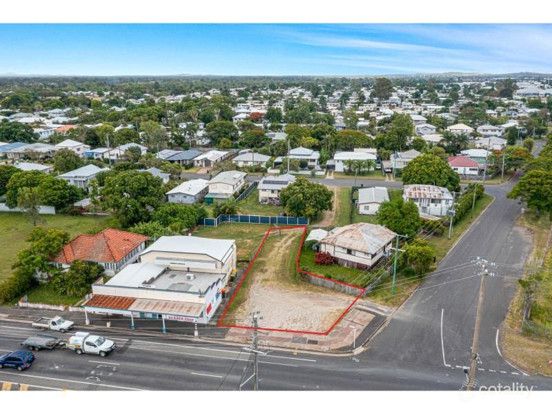 52 Main St, Park Avenue, QLD 4701