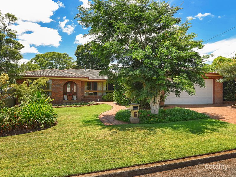 5 Daranlee Ct, East Toowoomba, QLD 4350