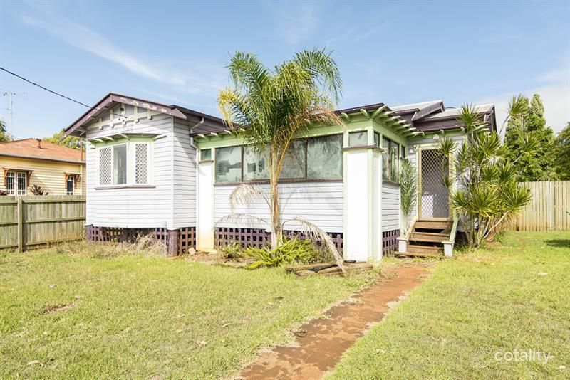 38 Dunne St, Harristown, QLD 4350