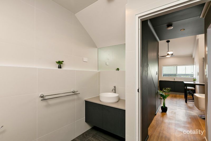5/6 Crathern Cl, Edge Hill, QLD 4870