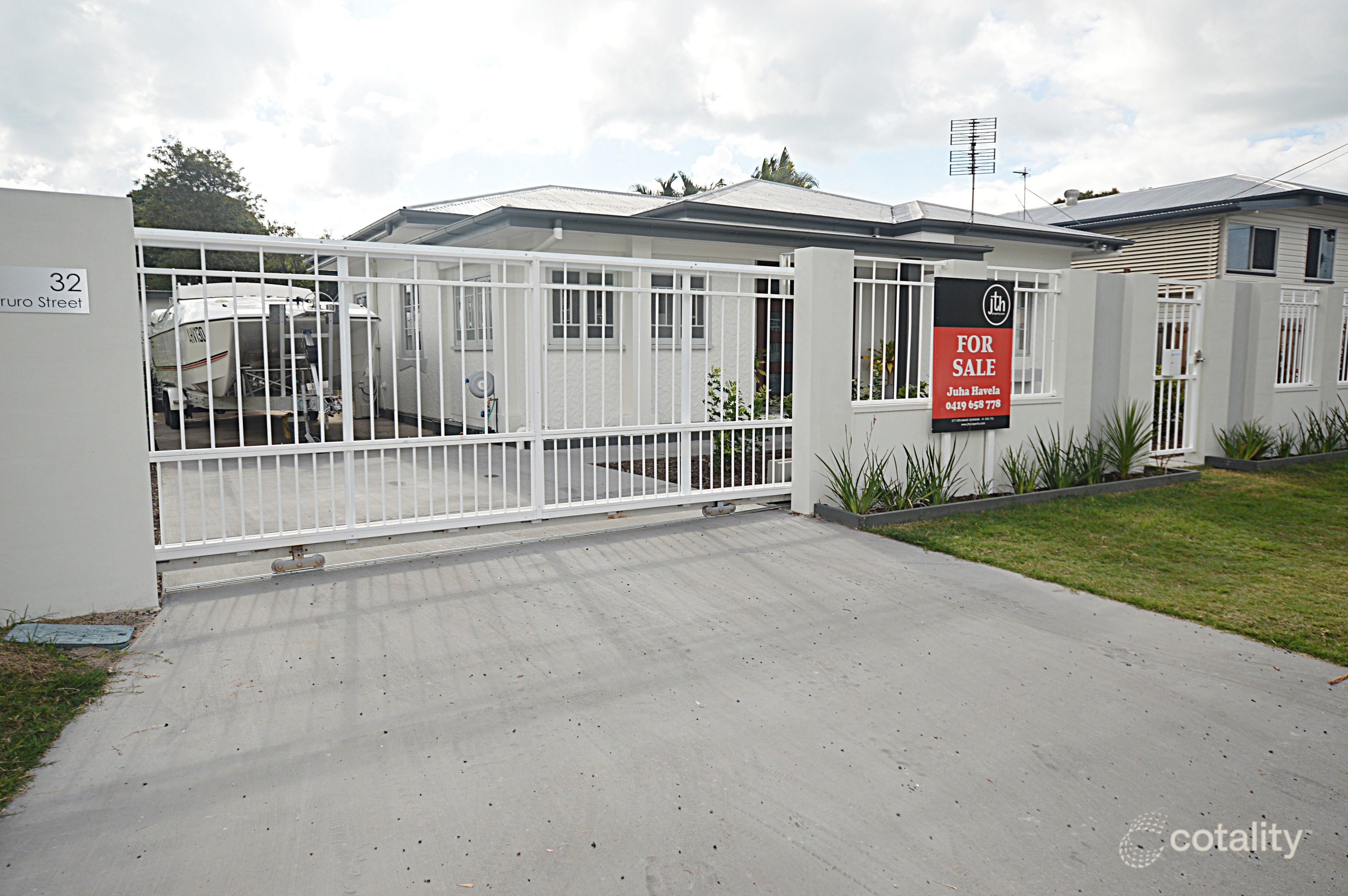 32 Truro St, Torquay, QLD 4655