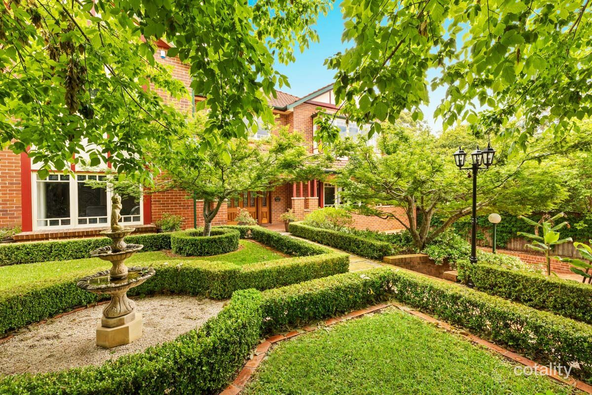 36 Bobbin Head Rd, Pymble, NSW 2073