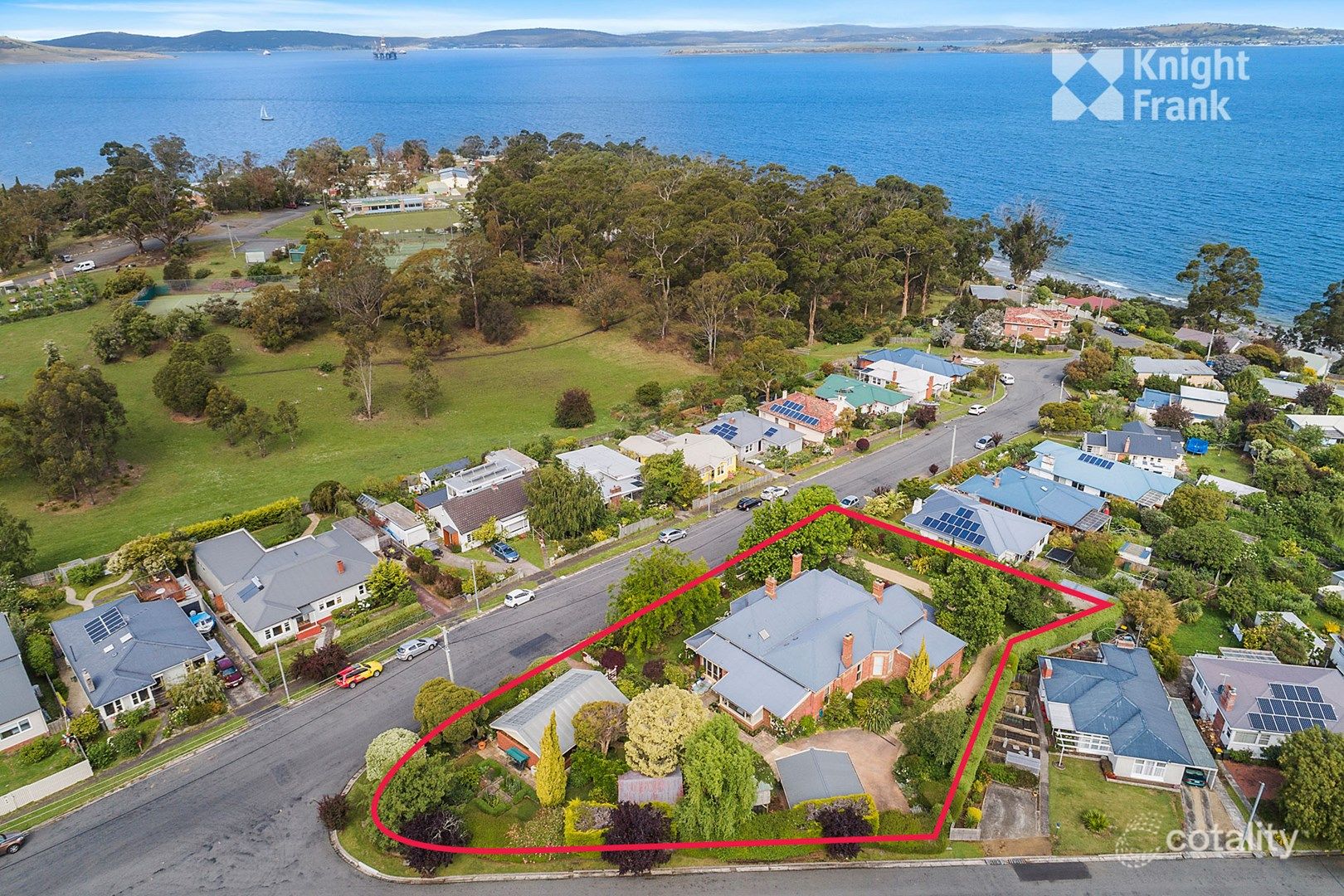 17 Taroona Cres, Taroona, TAS 7053