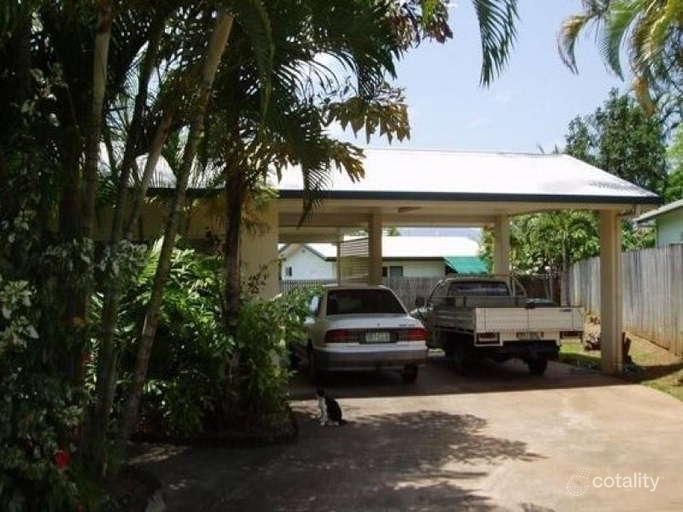 9 Julia Percy Cl, Bentley Park, QLD 4869