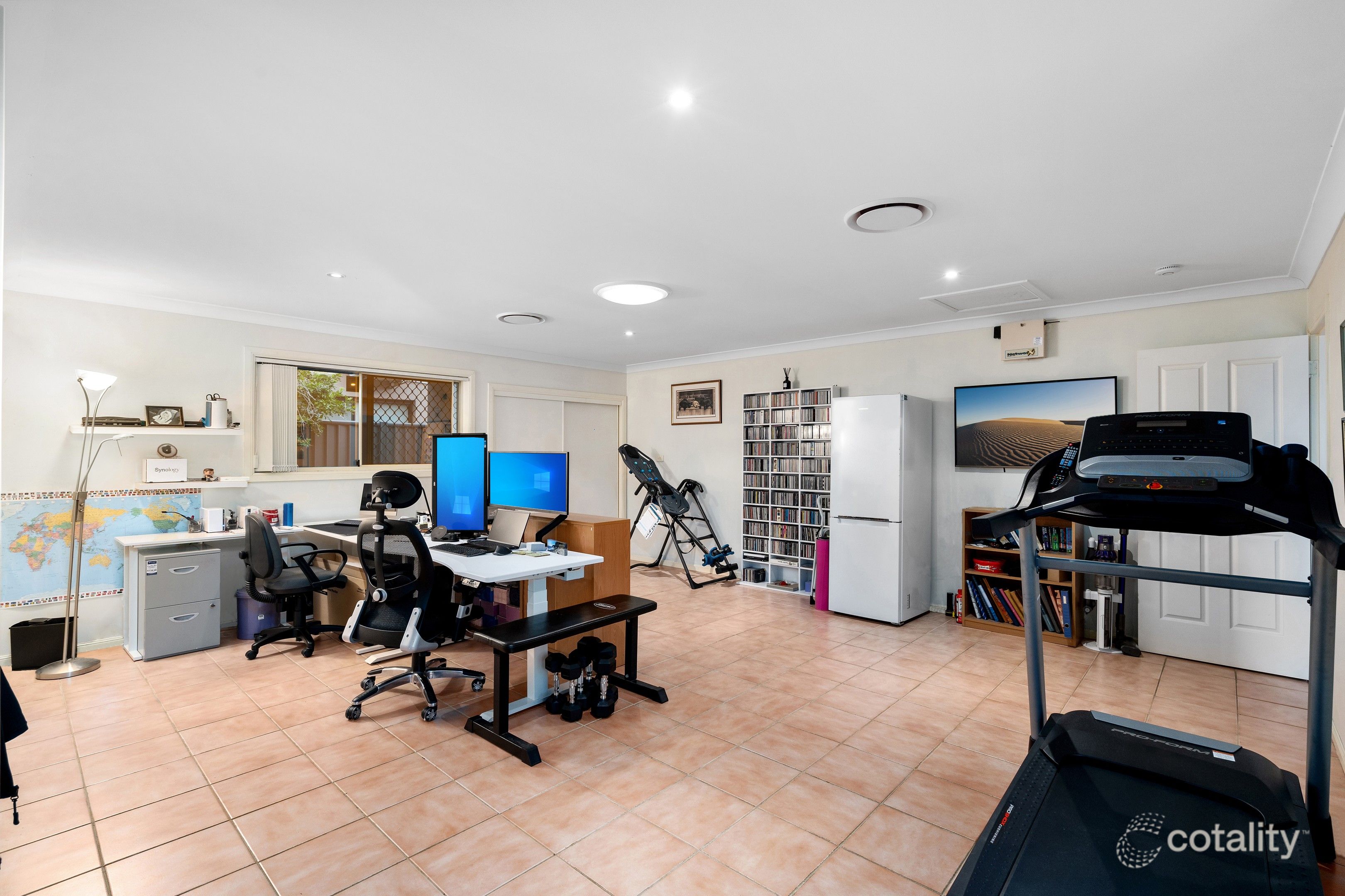 3 Marjorie Cres, Benowa, QLD 4217