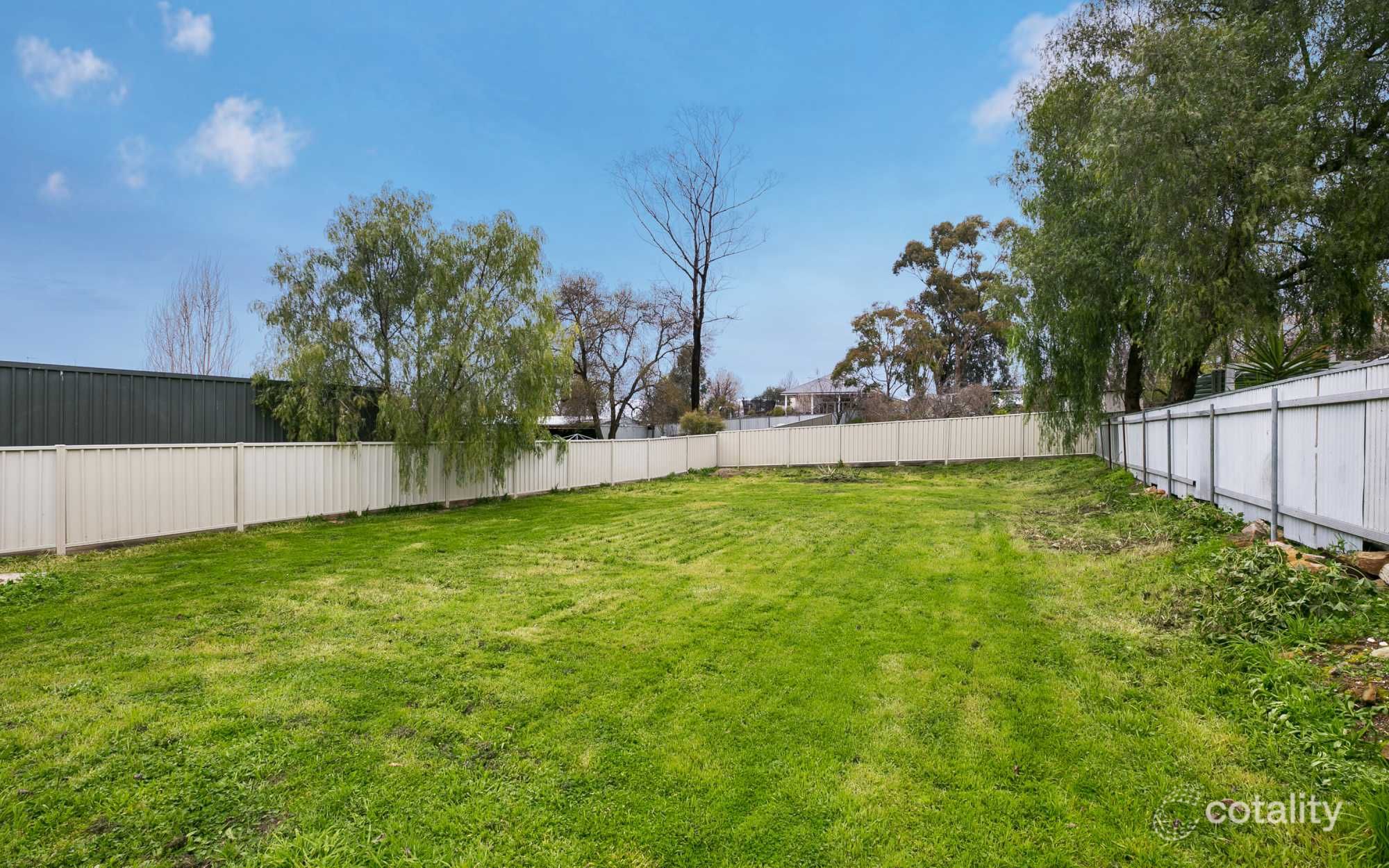 2/27 Wade St, Golden Square, VIC 3555