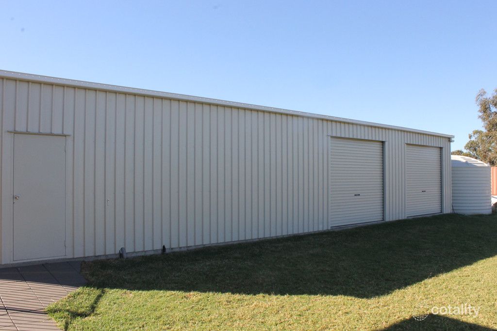 11 Southern Cross Dr, Dalby, QLD 4405