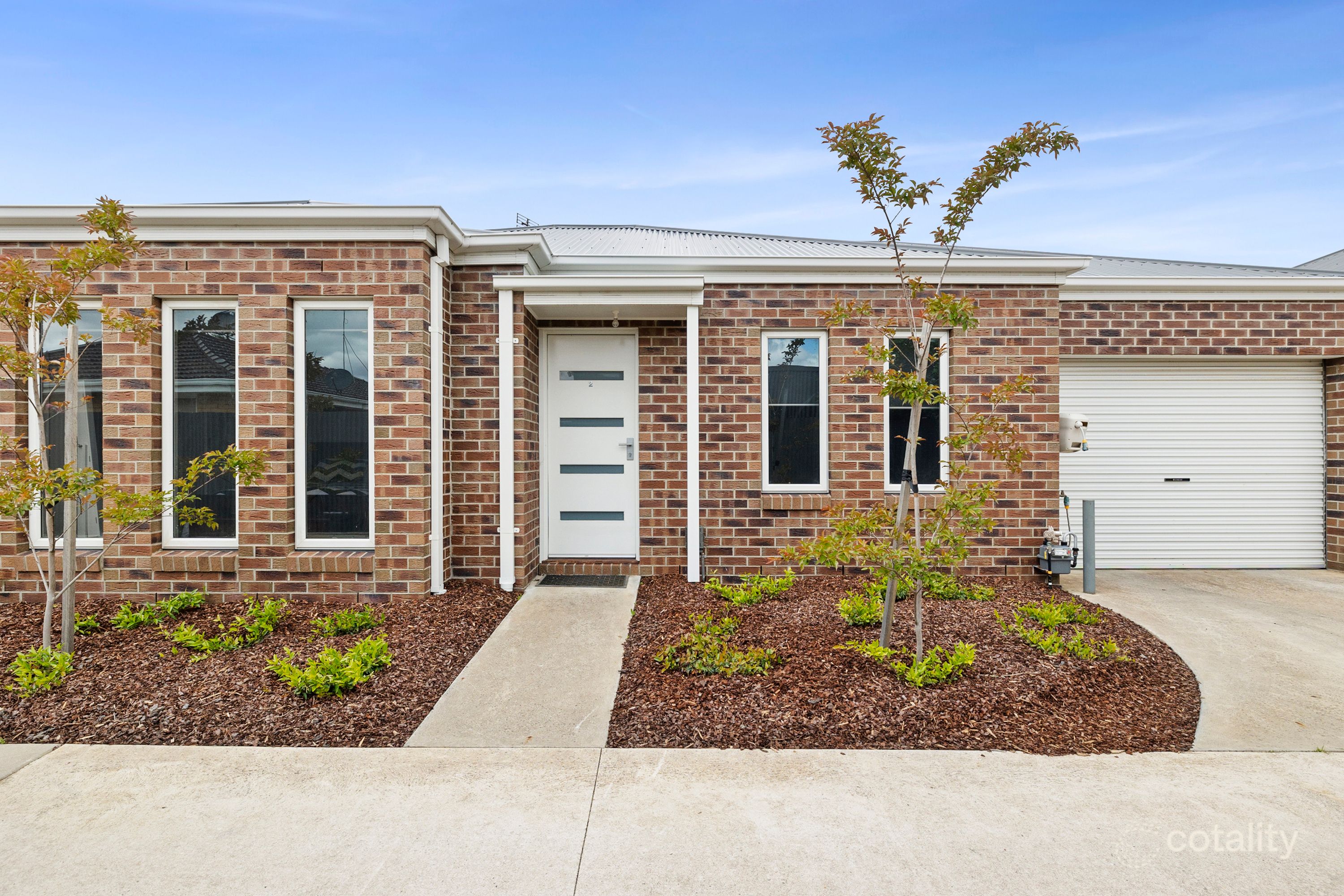 2/10 Wood St, Soldiers Hill, VIC 3350