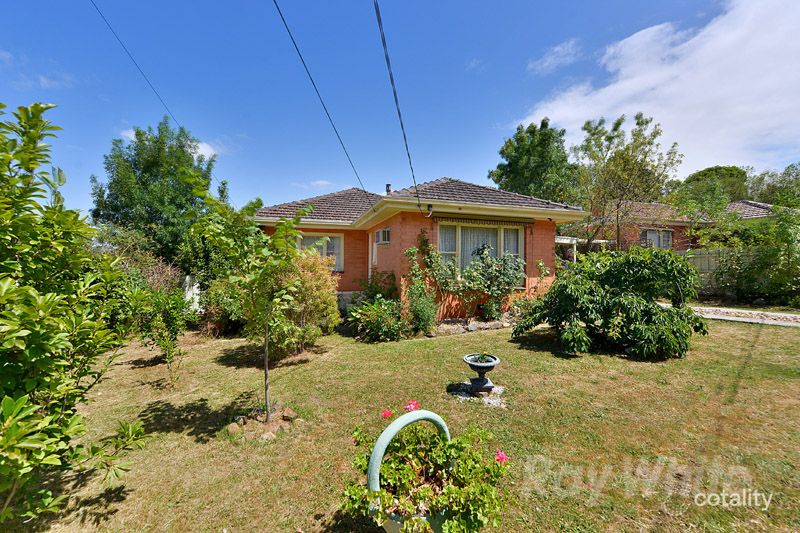 83 Forest Rd, Ferntree Gully, VIC 3156