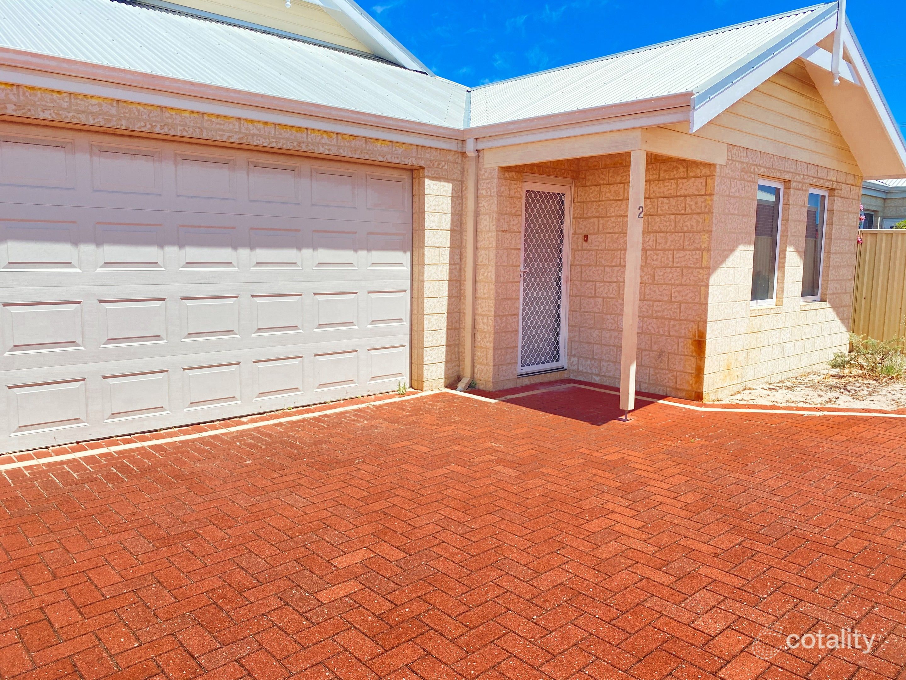 2/9 Wilson St, Carey Park, WA 6230