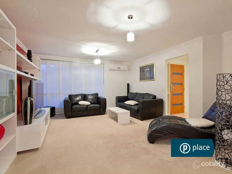 23 Langport Pde, Mudgeeraba, QLD 4213