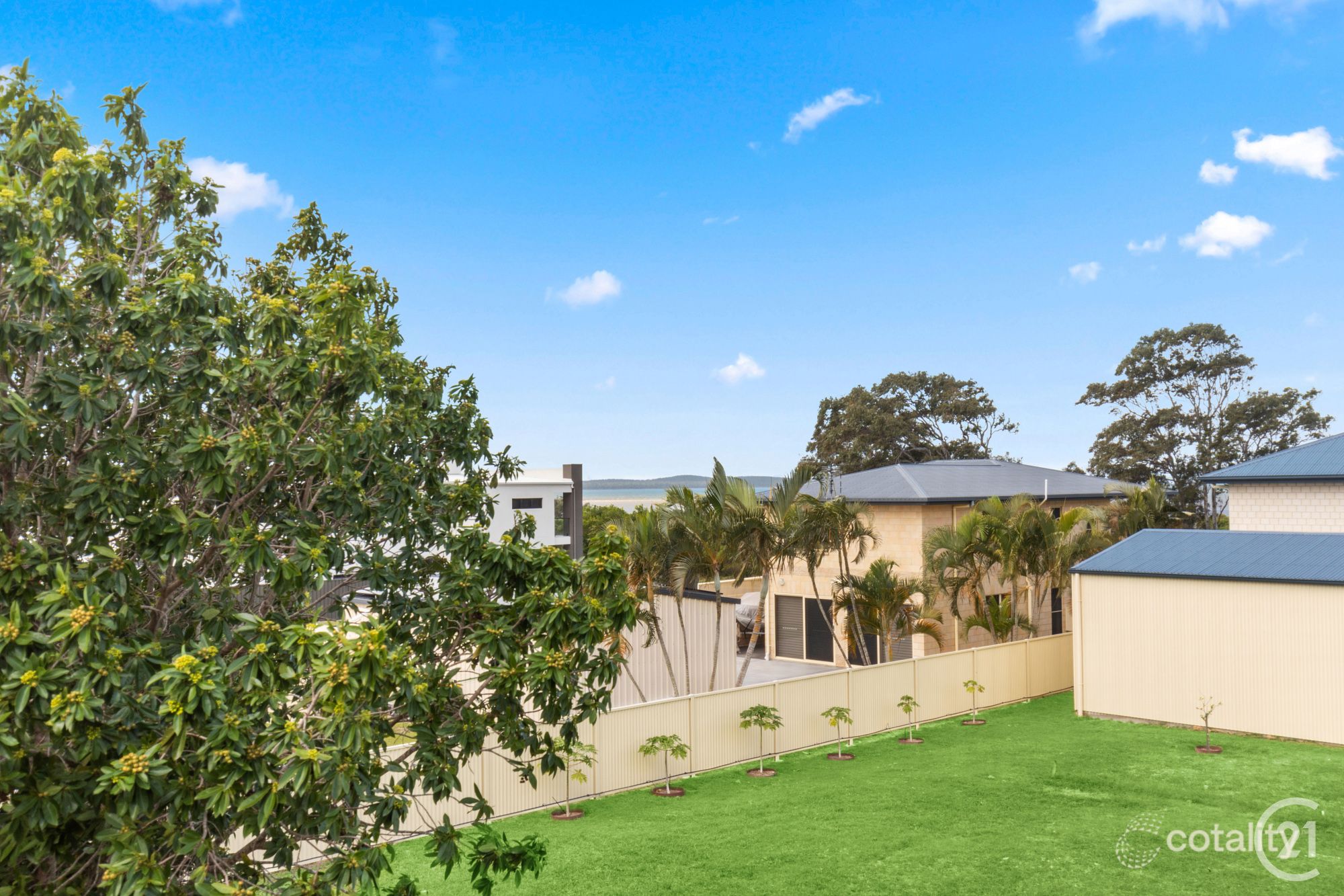 1/16 Skinner Cres, Urangan, QLD 4655