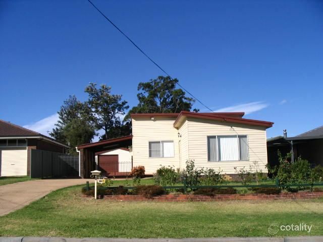 35 Parkes St, Oak Flats, NSW 2529