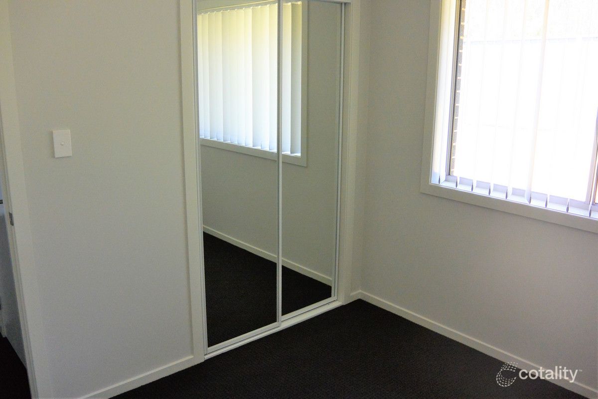 9 Van Stappen Rd, Wadalba, NSW 2259