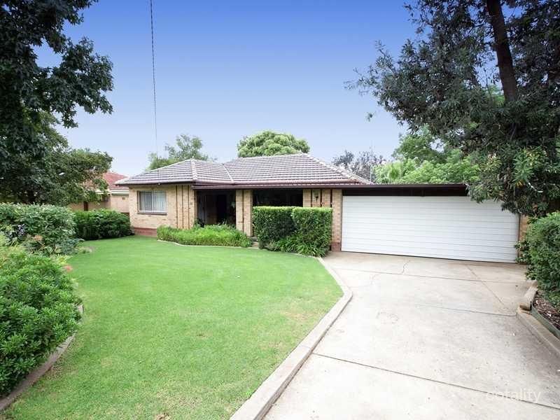 10 Stanley St, Kooringal, NSW 2650