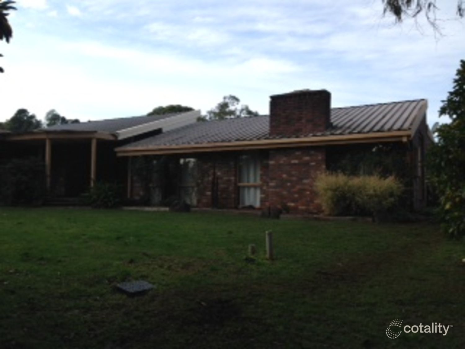 28 Hunter Rd, Wandin North, VIC 3139