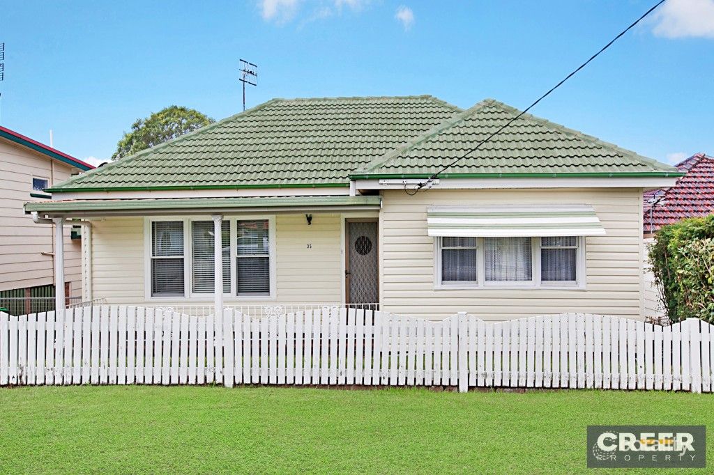 35 Brisbane Water Rd, Adamstown, NSW 2289