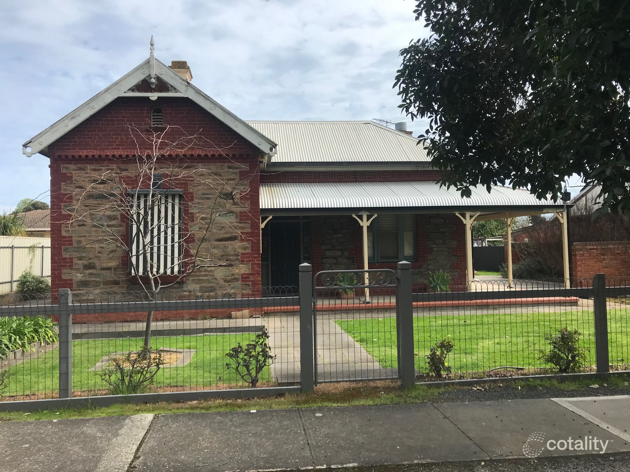 27 Aveland Ave, Trinity Gardens, SA 5068
