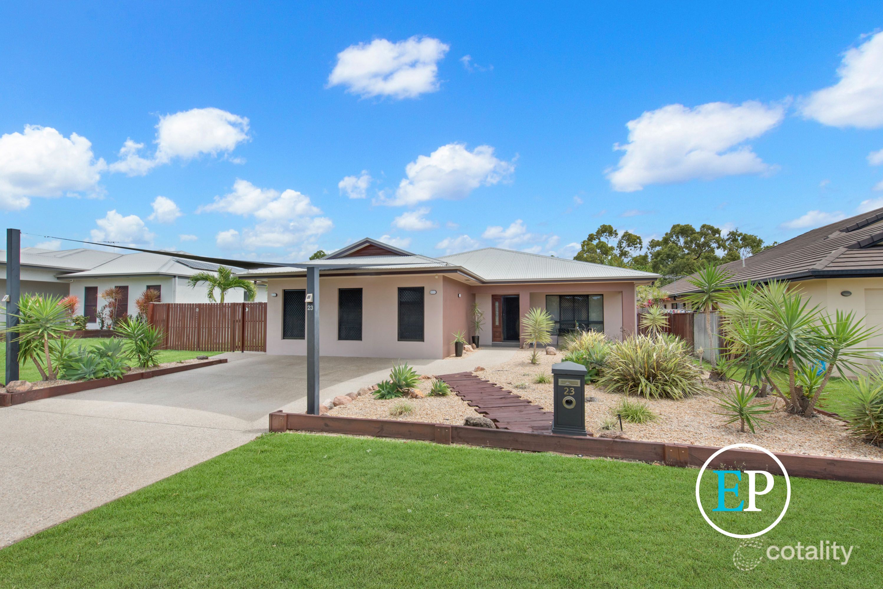23 Woodwark Dr, Bushland Beach, QLD 4818