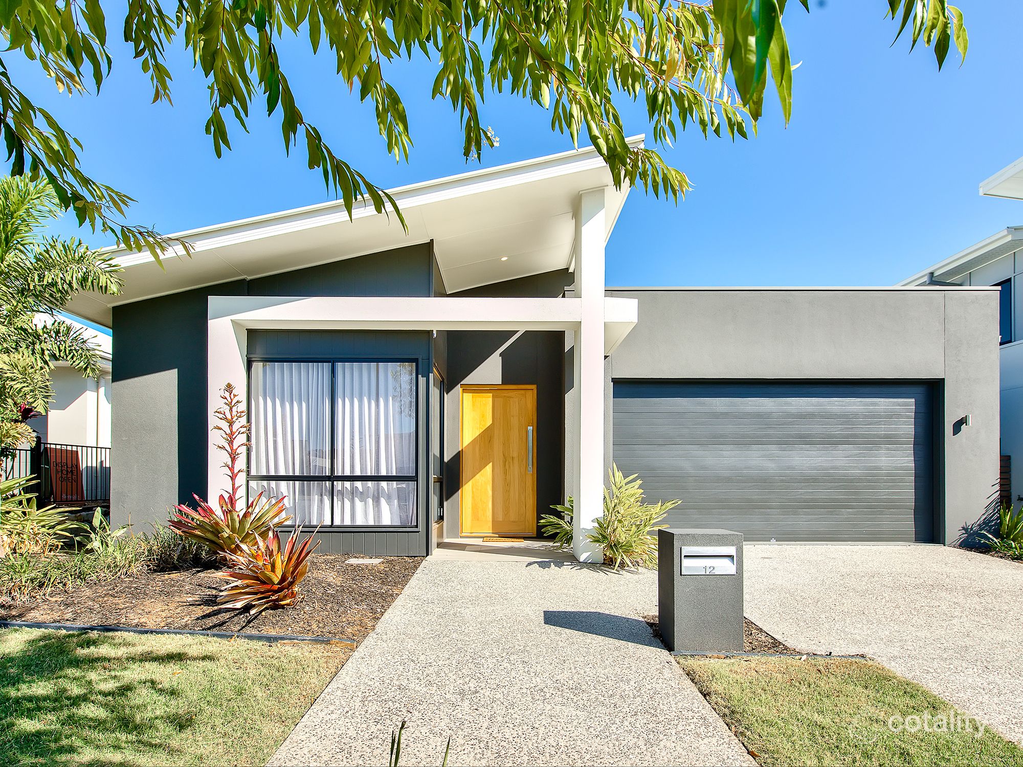 308 Canvey Rd, Upper Kedron, QLD 4055