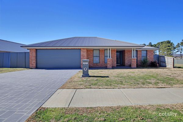 37 Mcguire Dr, Goulburn, NSW 2580