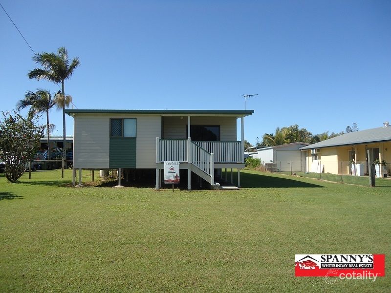 8 Shannon St, Midge Point, QLD 4799