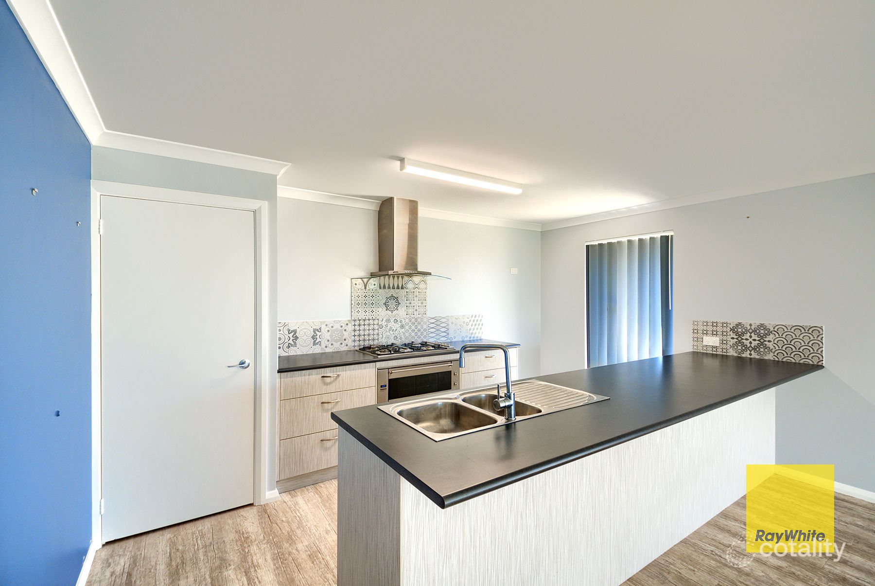 9 Karroo Vsta, Bayonet Head, WA 6330