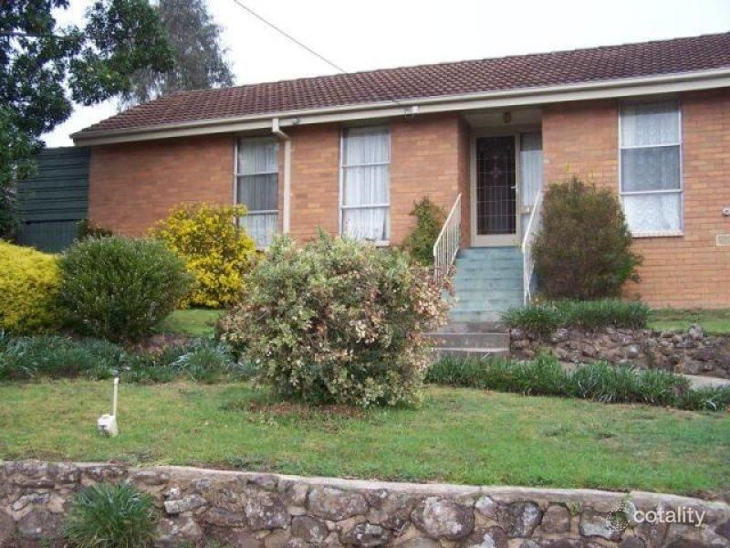 4 Shields Ct, Seymour, VIC 3660