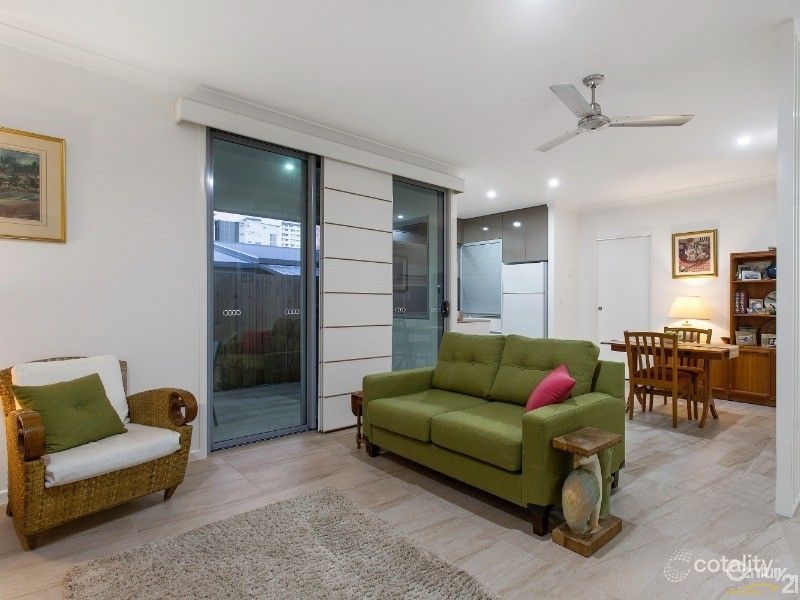 2/14 Richards St, Maroochydore, QLD 4558