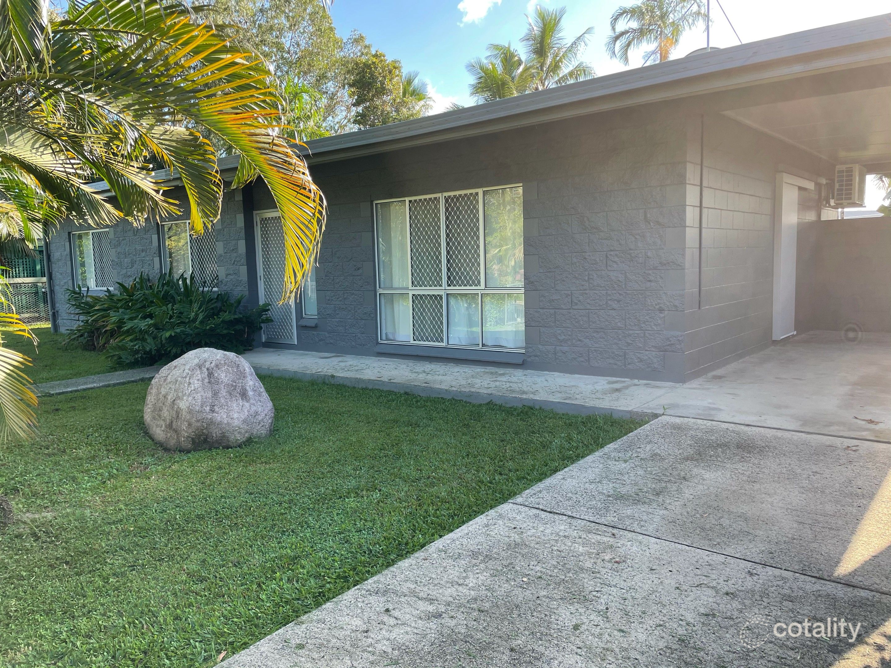 5 Conlan Cl, Manoora, QLD 4870