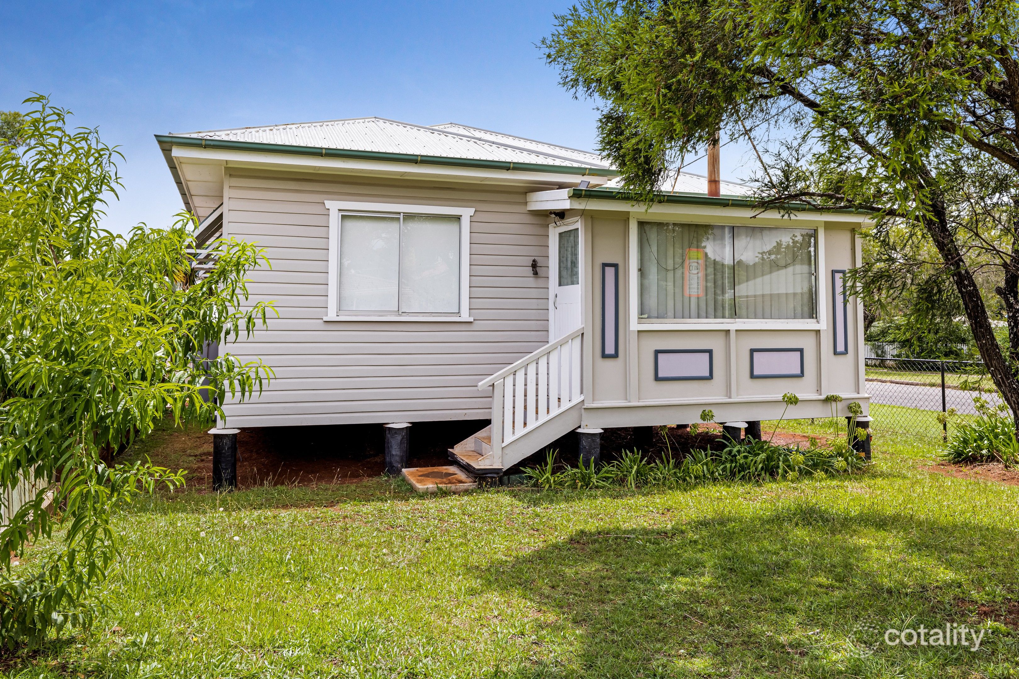 97a Hill St, Newtown, QLD 4350