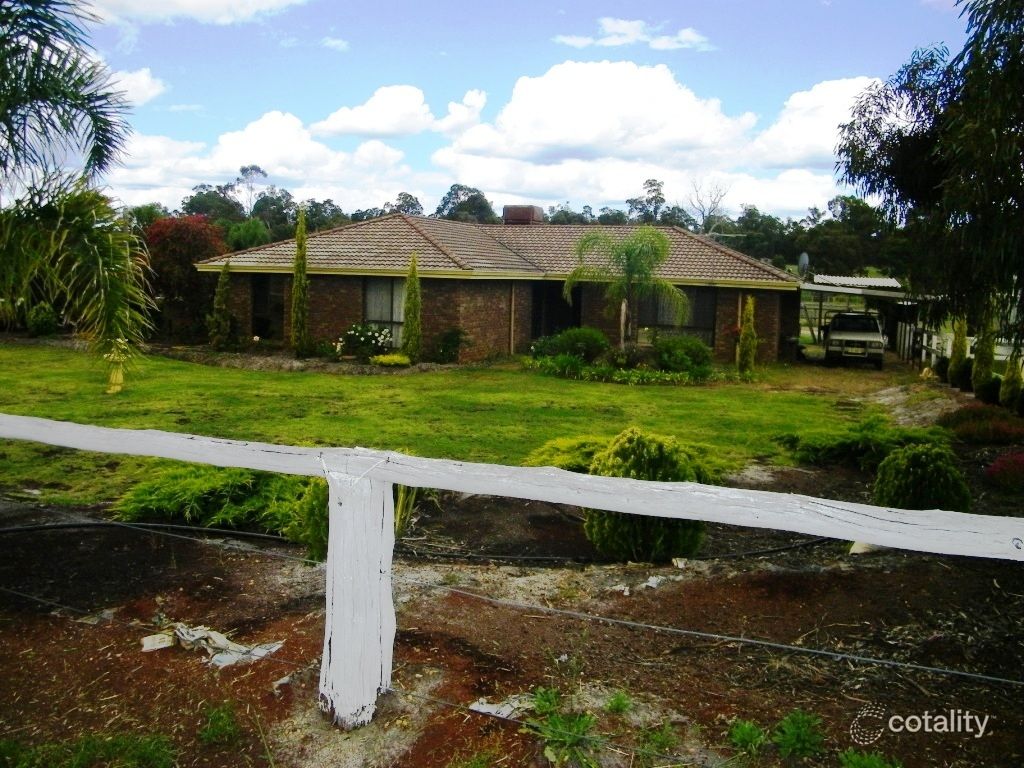 215 Ealing Rd, Preston Settlement, WA 6225