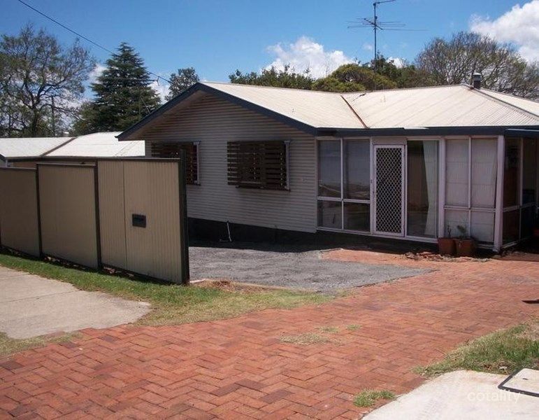 19 Cohoe St, East Toowoomba, QLD 4350