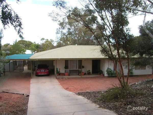 4 Phibbs Ct, Roxby Downs, SA 5725
