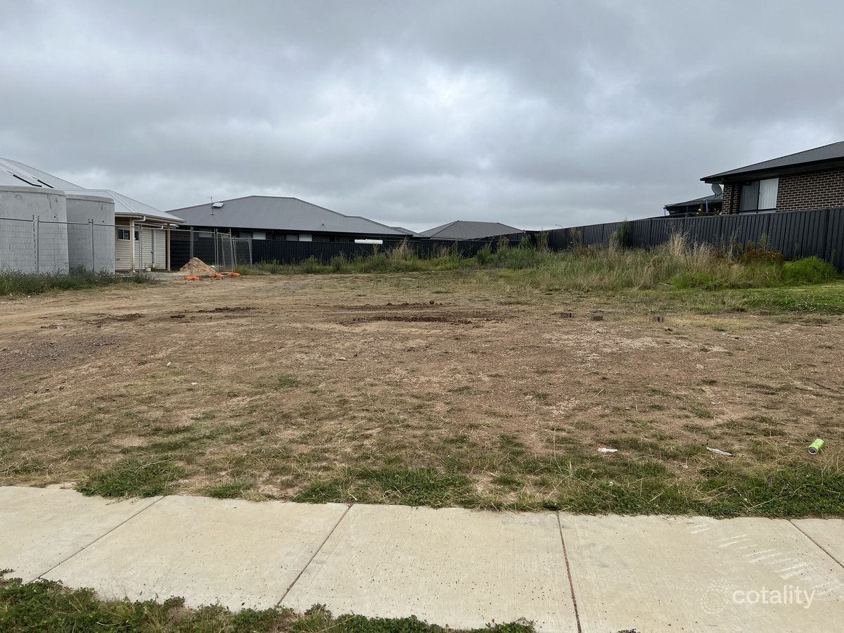 3 Aston Martin Dr, Goulburn, NSW 2580