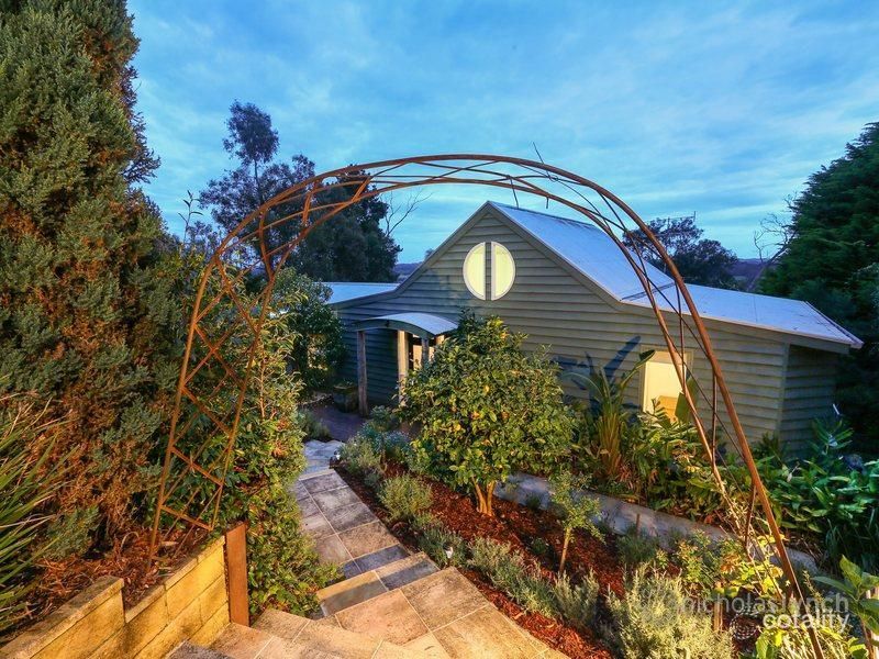 65 Two Bays Rd, Mount Eliza, VIC 3930