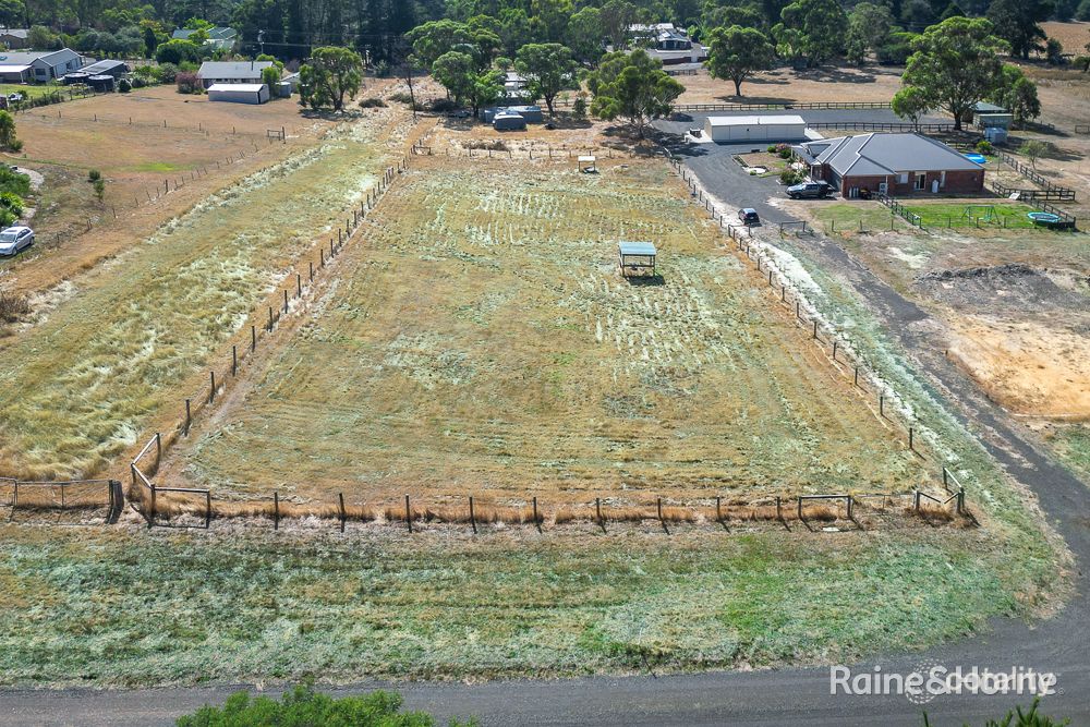 31 Duffy St, Kilmore East, VIC 3764
