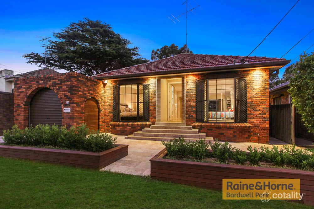 10 Heath Rd, Blakehurst, NSW 2221