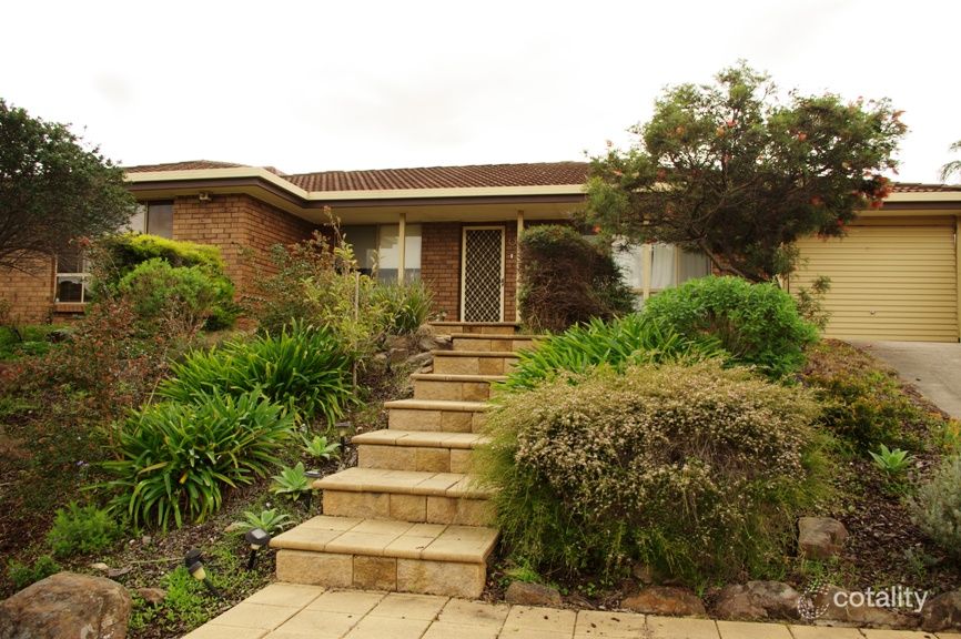 11 Simon Ct, Aberfoyle Park, SA 5159