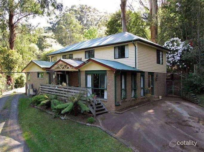 7 Fern Glen Ave, Mount Dandenong, VIC 3767