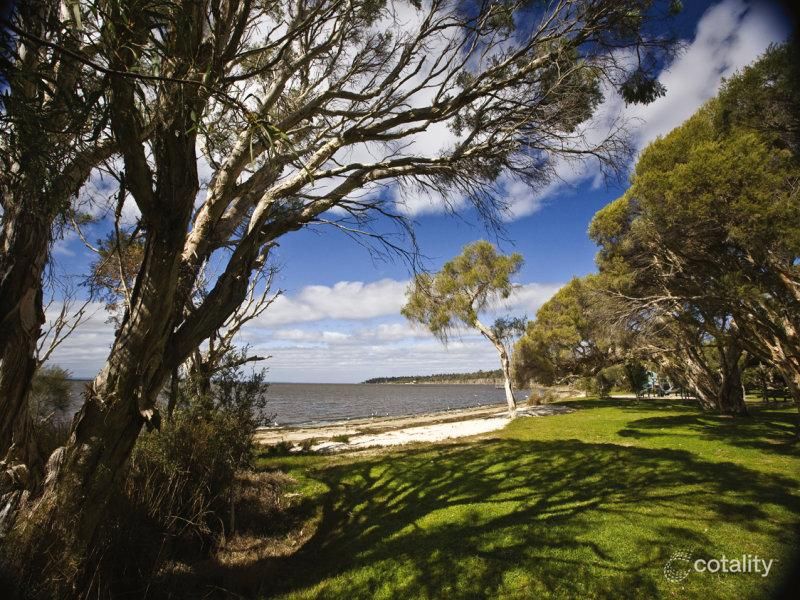 104 Jinatong Loop, Dawesville, WA 6211