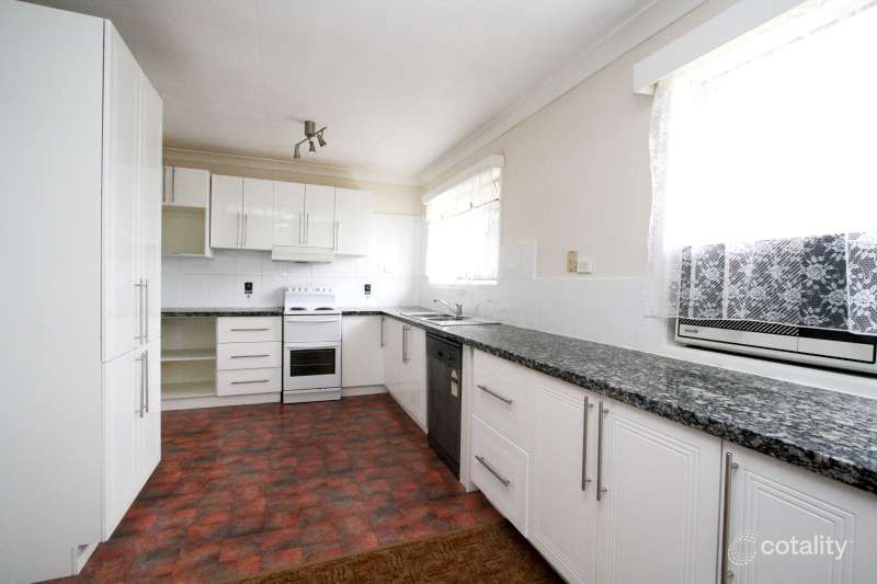 18 Blackton St, Logan Central, QLD 4114