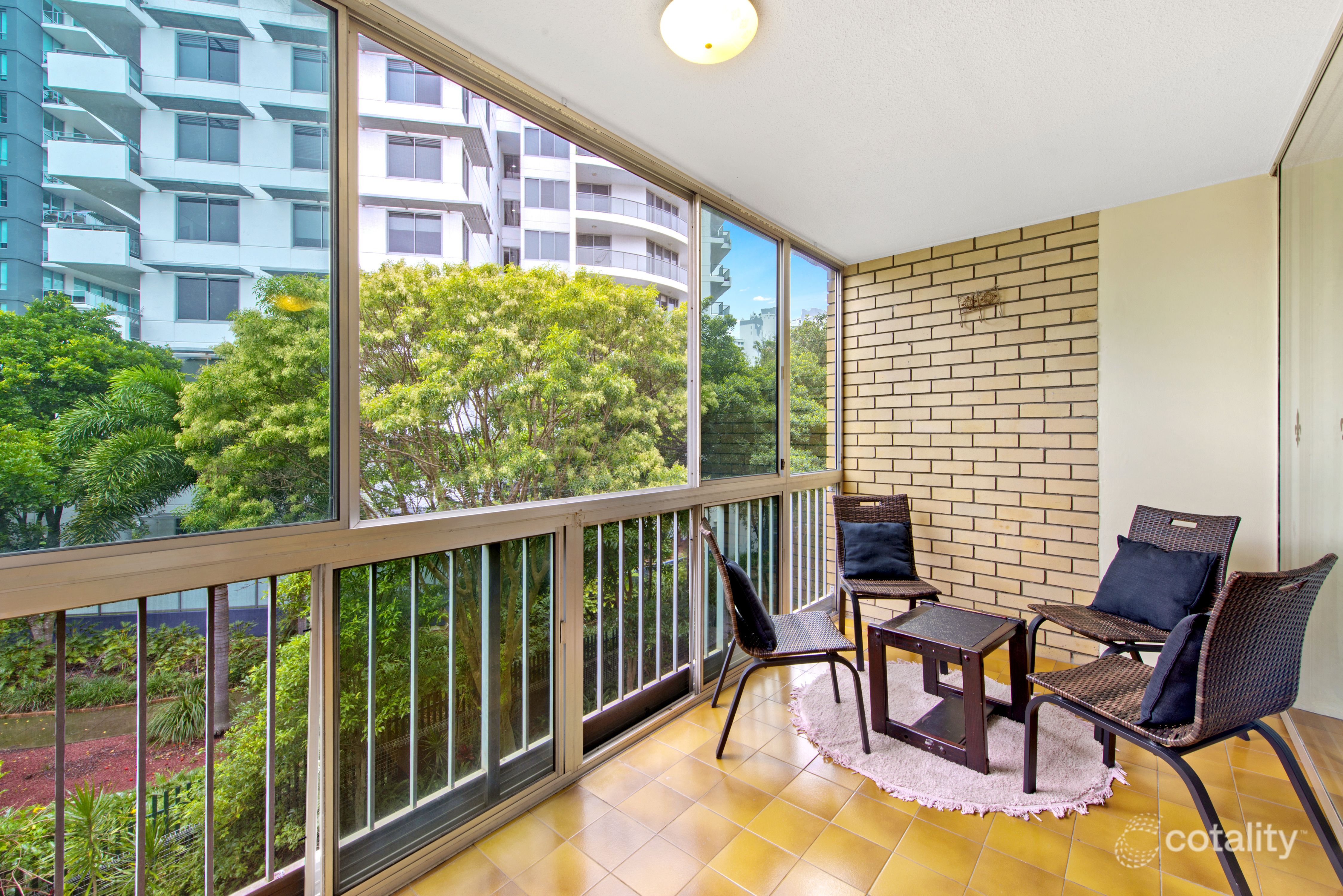 10/18 Queen St, Southport, QLD 4215