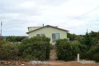 16 Rossiter Rd, Goode Beach, WA 6330