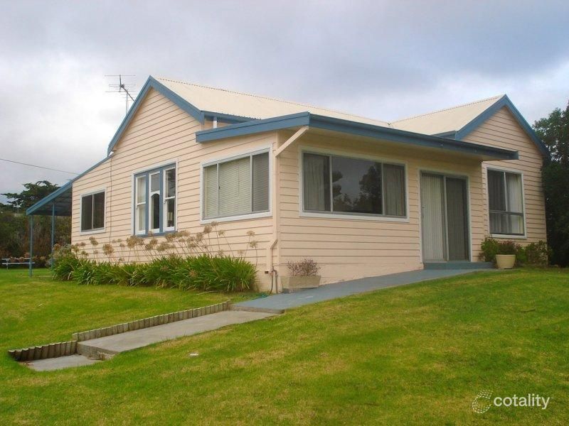 16 Main St, Currie, TAS 7256