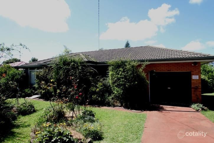 284 West St, Kearneys Spring, QLD 4350