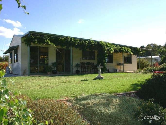 83 Mount Lonarch Rd, Mount Lonarch, VIC 3468