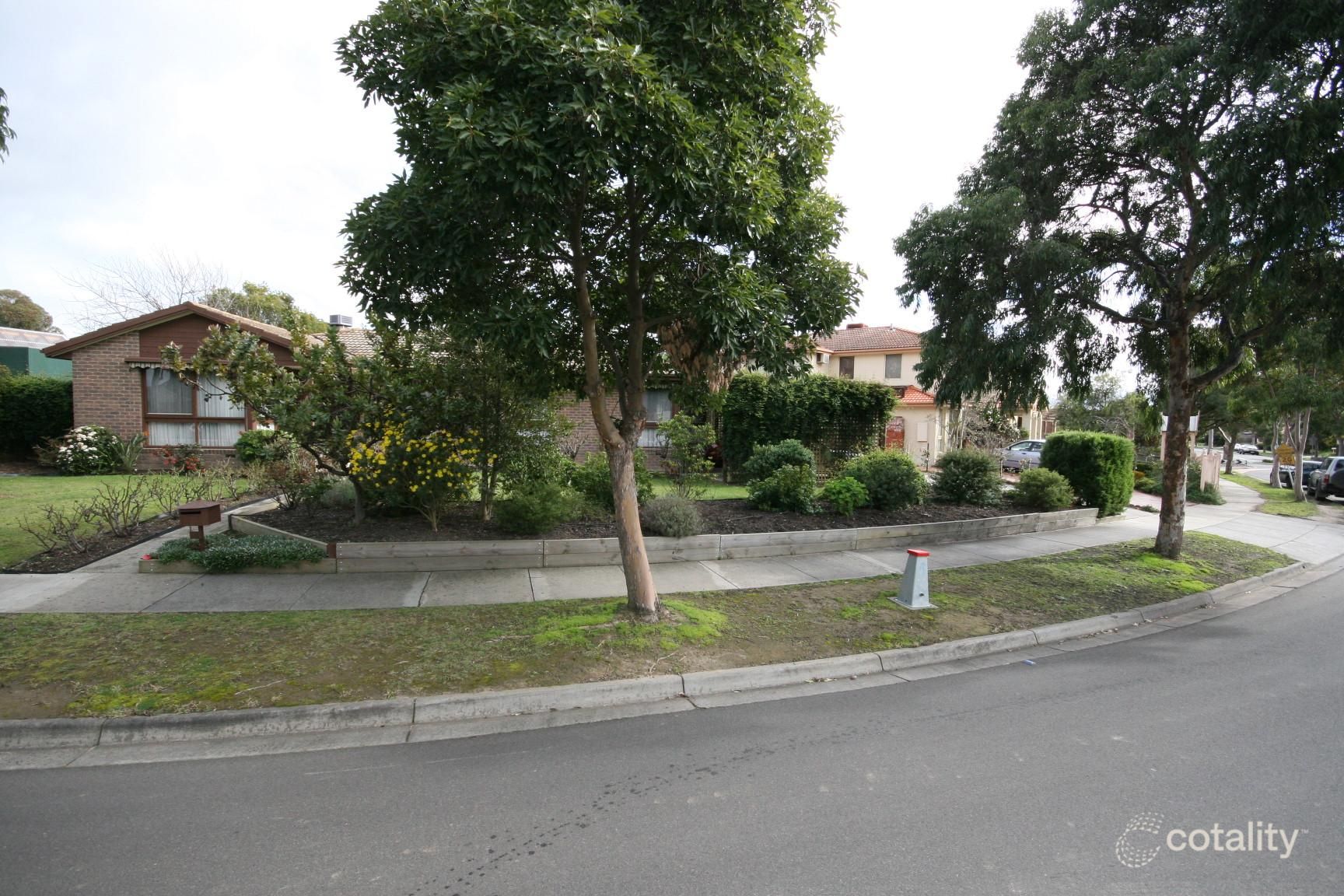 24 Wallace Rd, Wantirna South, VIC 3152
