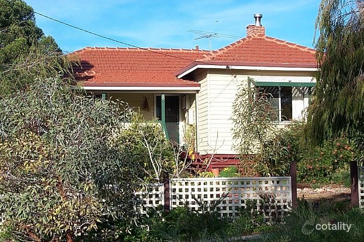 8 Howson St, Hilton, WA 6163