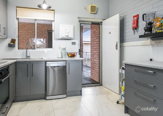 3a/92 Alexander Dr, Dianella, WA 6059